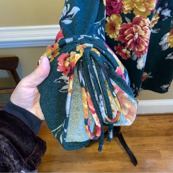 Peach Love floral draw string sleeve tunic top - Picture 4 of 7